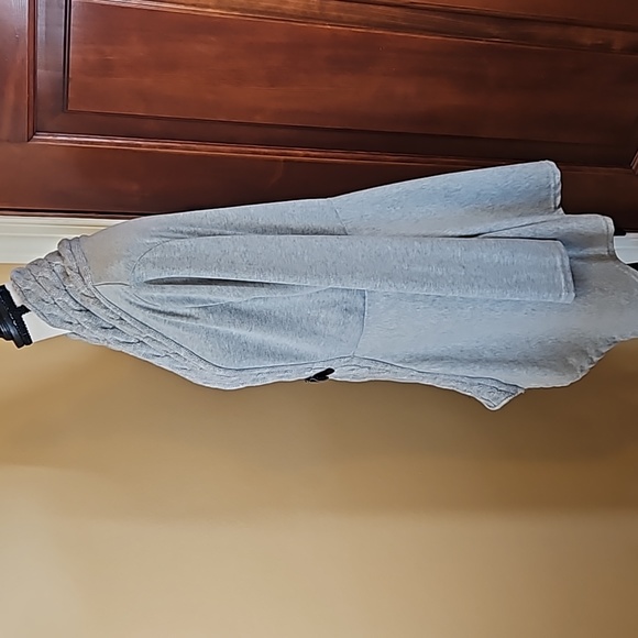 DRESSFO SWEATER CARDIGAN GRAY 6 MEDIUM NWOT - Picture 5 of 8